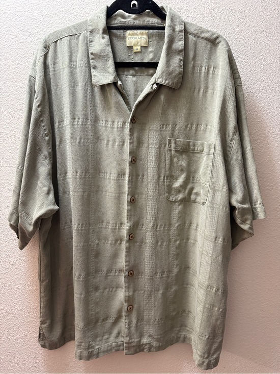 Joseph & Feiss Other - Vintage Joseph & Feiss 100% Silk Shirt 2X Sage Green Textured Short Sleeve